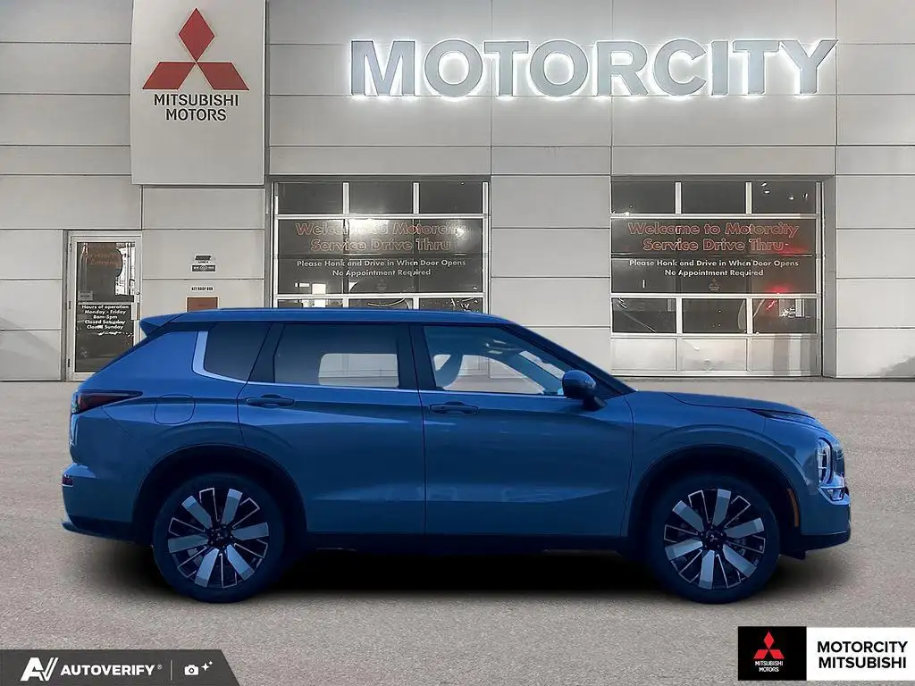 Mitsubishi Outlander 2026 photo 3