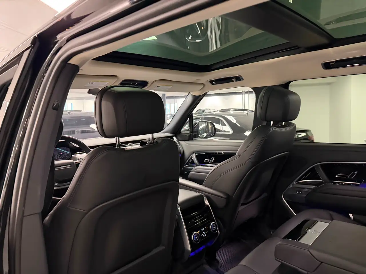 Land Rover Range Rover снимка Land Rover Range Rover