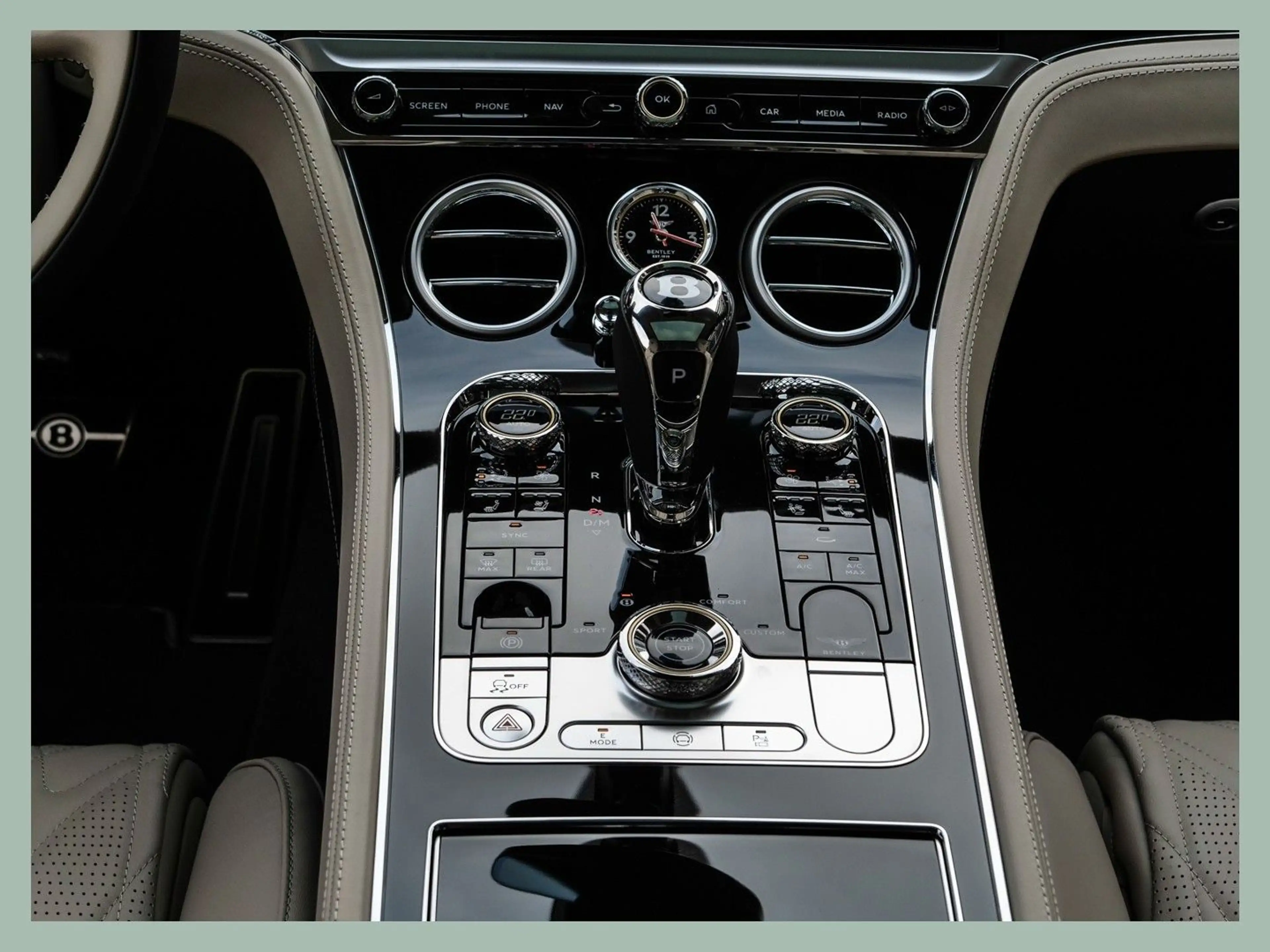 Bentley Continental GT Azure // BENTLEY DÜSSELDORF — photo 11
