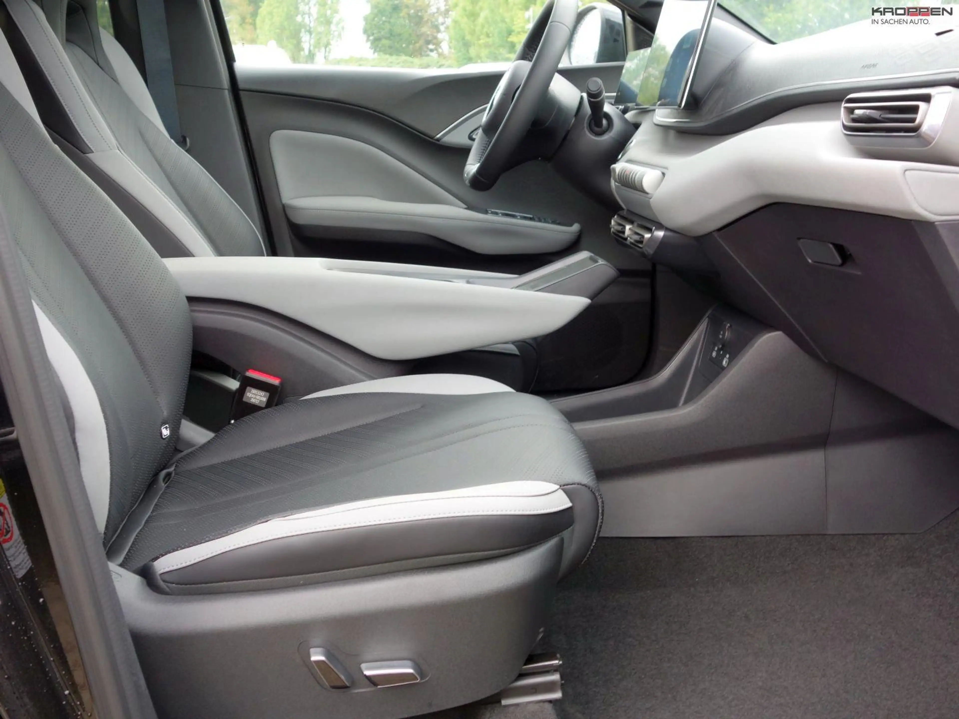 BYD Dolphin Surf Comfort 360 ° Kamera SHZ Carplay el. Sitze — photo 8