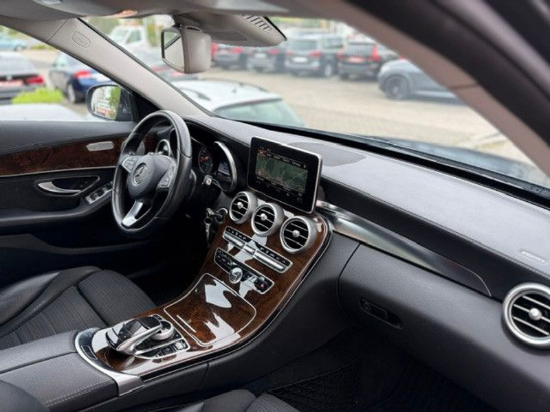 Mercedes-Benz C 250 C250d 4Matic AMG Lim. *PANO+Burmester+RFK+LED* — photo 9
