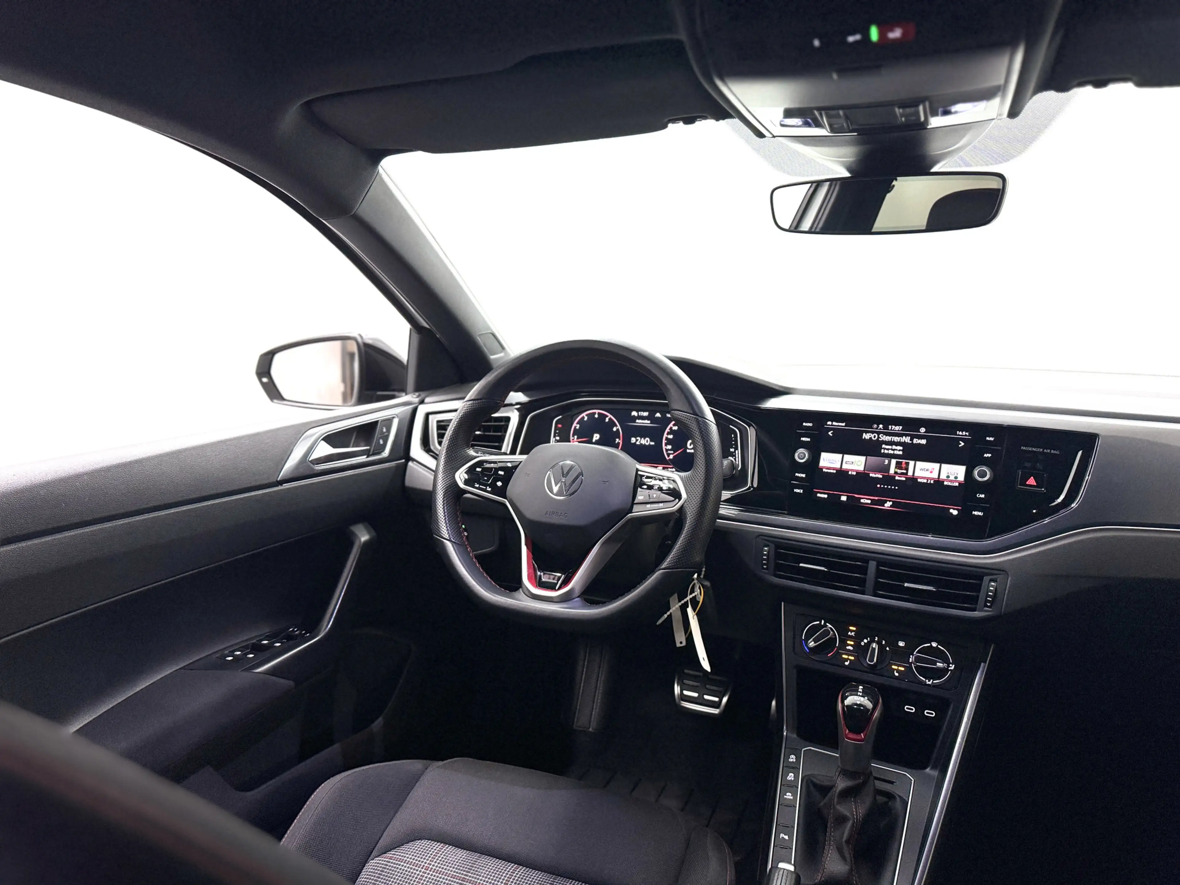 Volkswagen Polo GTI 2.0 TSI | Virtual | Stoelverw.| IQ-light | Winter — photo 3