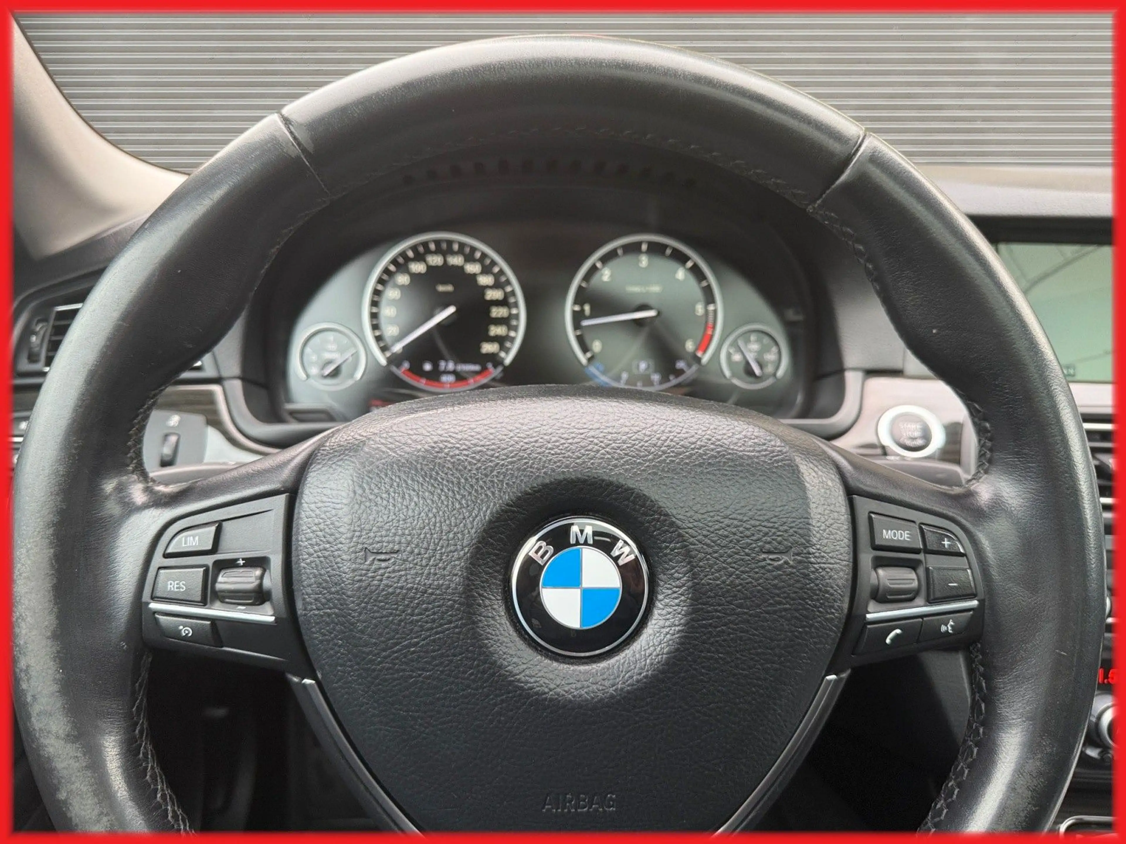 BMW 530 d Touring xDrive Pano | HUD | Standh | el.AHK — photo 12