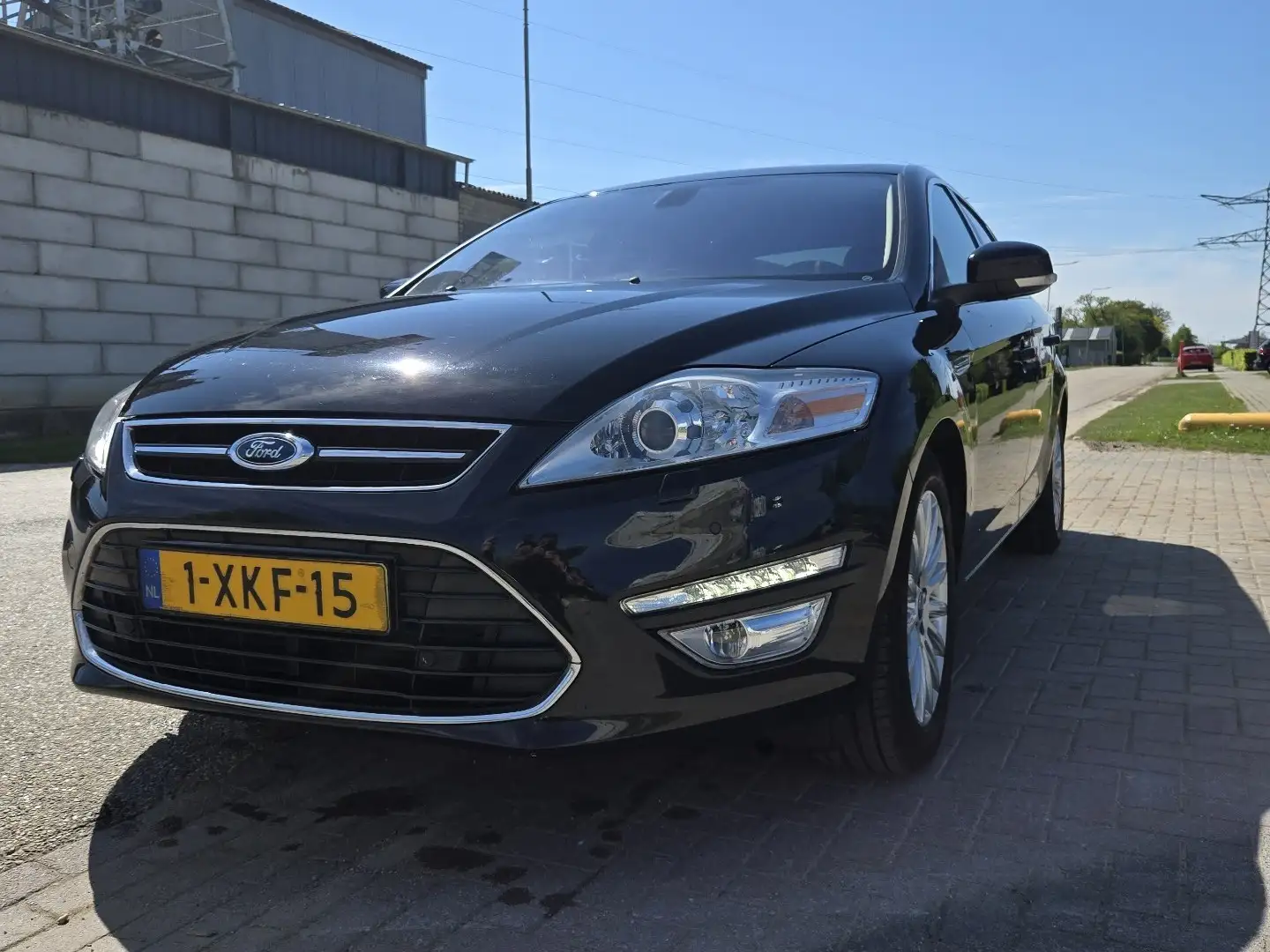 Ford Mondeo 1.6 EcoB. Platinum Zwart - 1