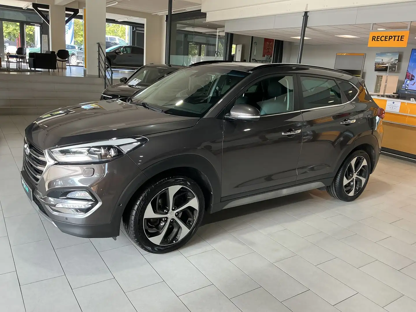 Hyundai TUCSON T-GDi Executive 2WD DCT - 2