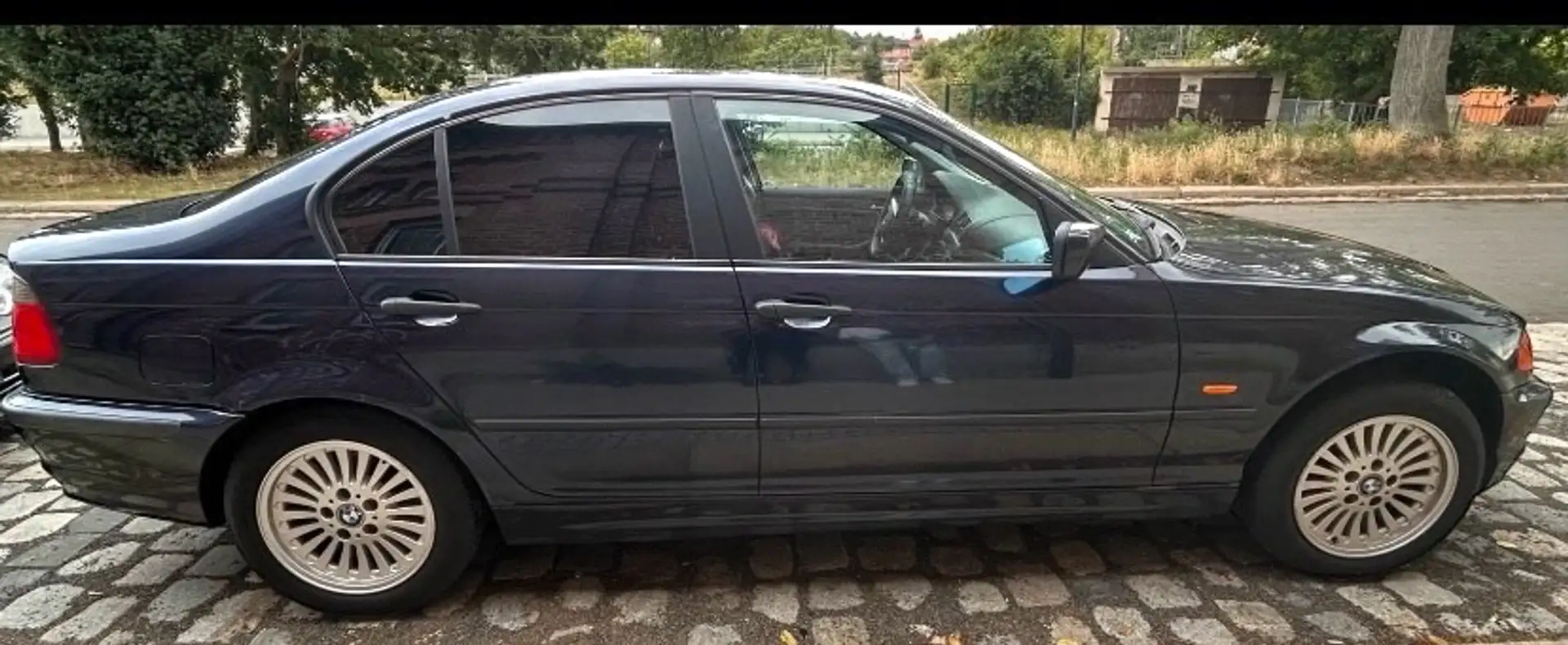 BMW 318 318i - 2