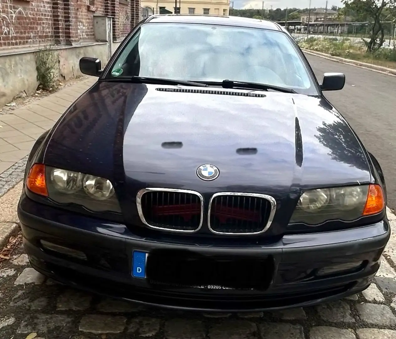 BMW 318 318i - 1