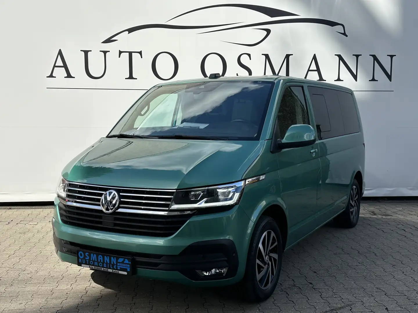 Volkswagen T6 Multivan DSG Comfortline 4M UPE:89.823.-€ Grün - 1