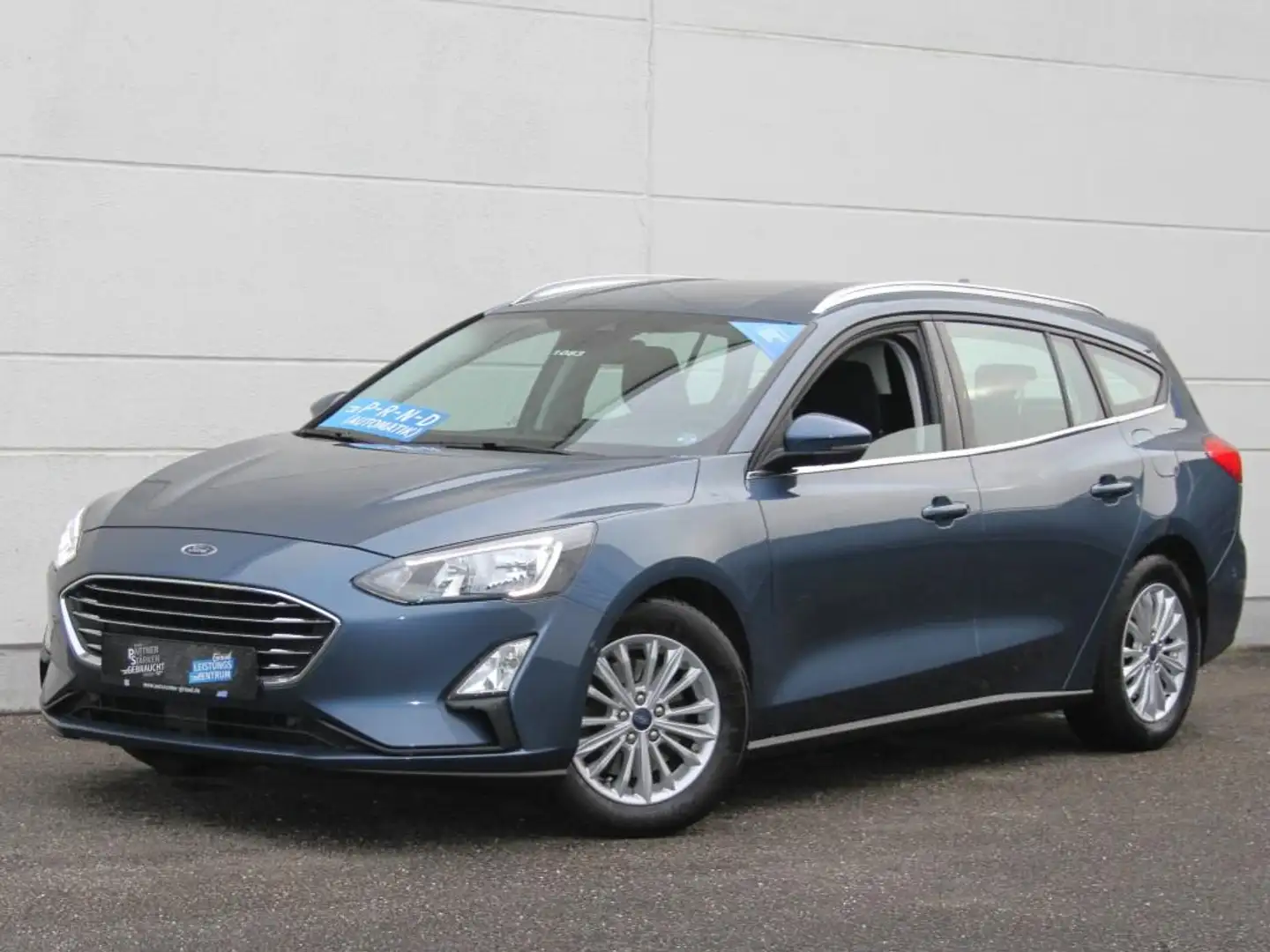 Ford Focus 1.5 EB Titanium Autom. Standh. HUD RFK AHK Blau - 1
