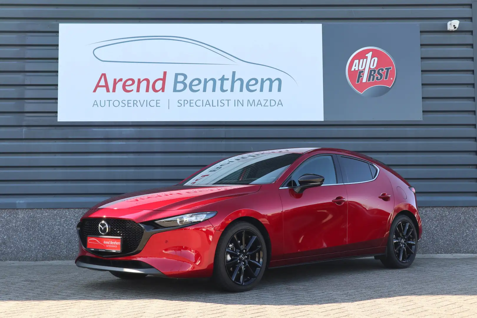 Mazda 3 2.0 e-SkyActiv-G M Hybrid 150 Homura Rood - 1