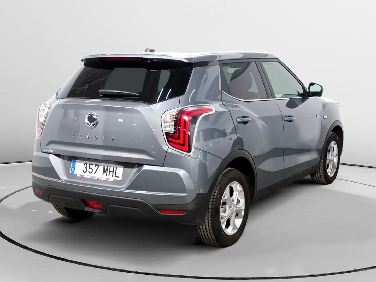 SsangYong Tivoli G12 Urban 4x2 Gris - 2
