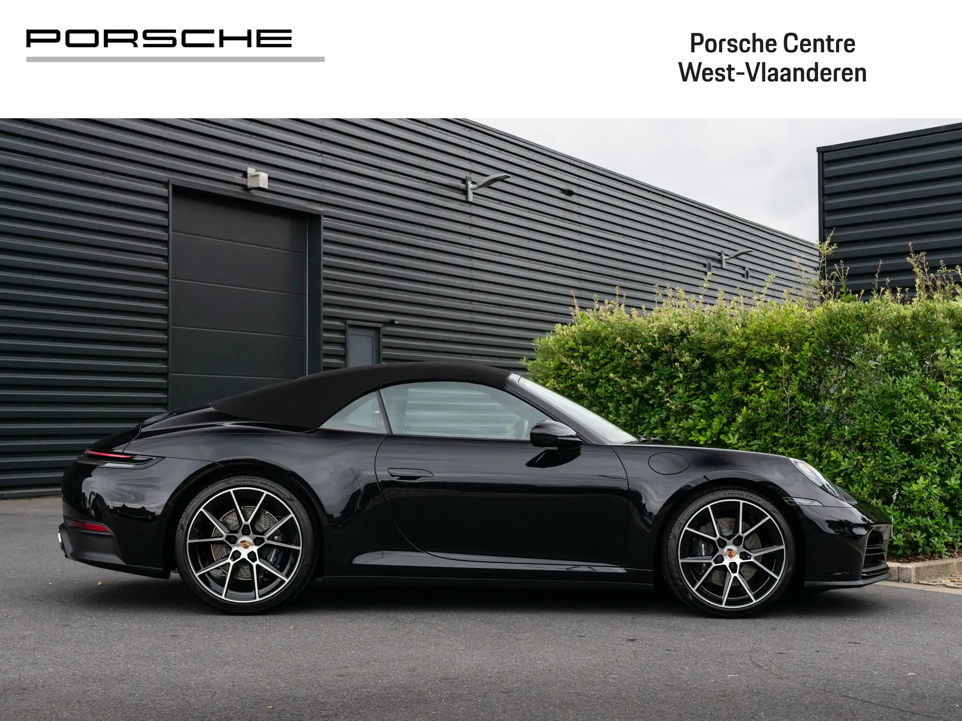 Porsche 911 911 Carrera Cabriolet 2026 검정 사진 6