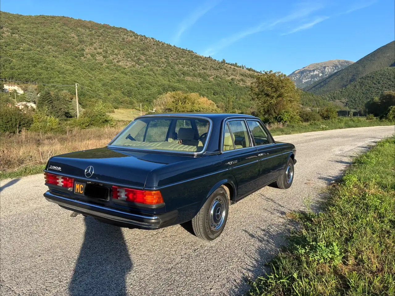 Mercedes-Benz 190 200D Daimler W123, foto 2