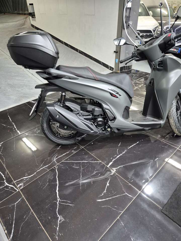 Honda SH 350i SPORT ABS