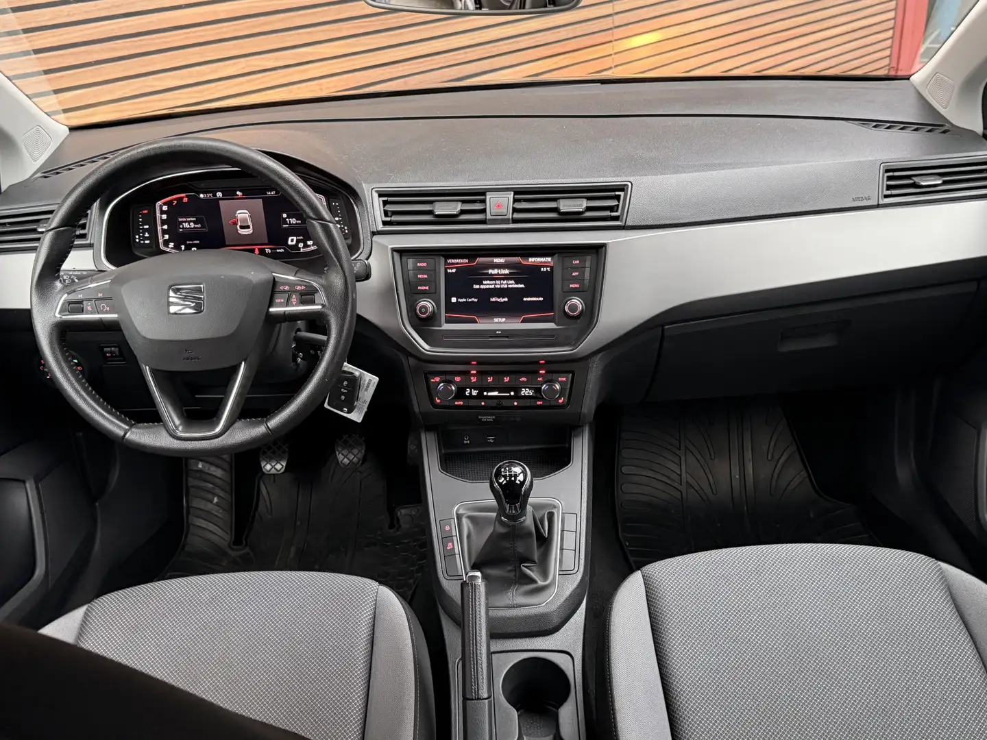 SEAT Ibiza 1.0 TSI FR Carplay / Stoelverwarming / Clima / PDC Schwarz - 2