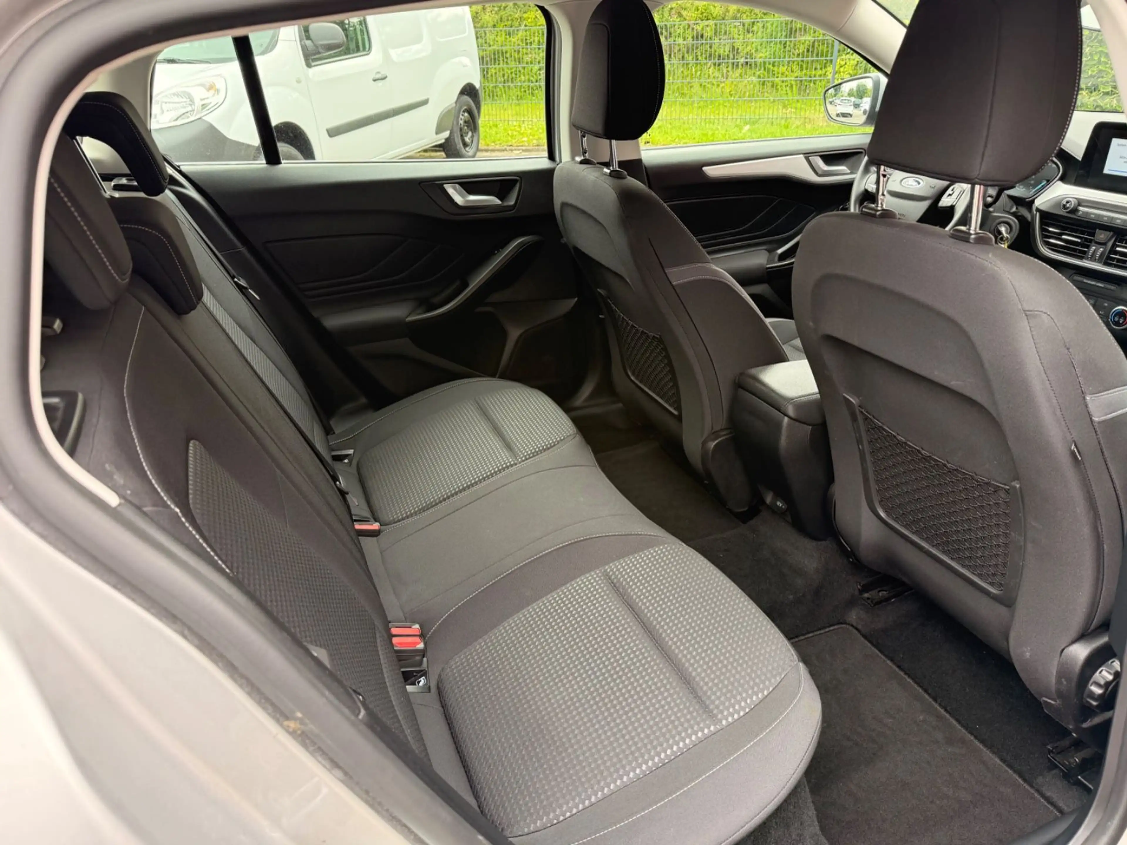 Ford Focus Turnier Cool & Connect Camera,Navi, — photo 14