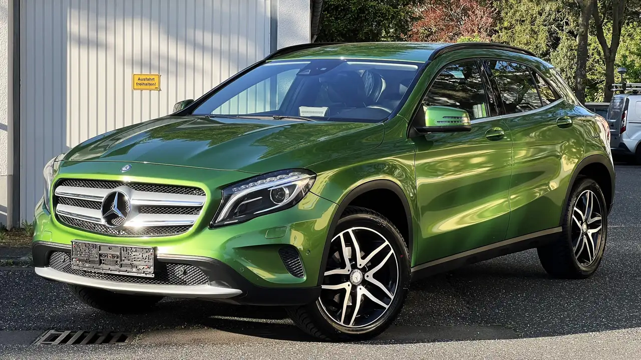 Mercedes-Benz GLA 180