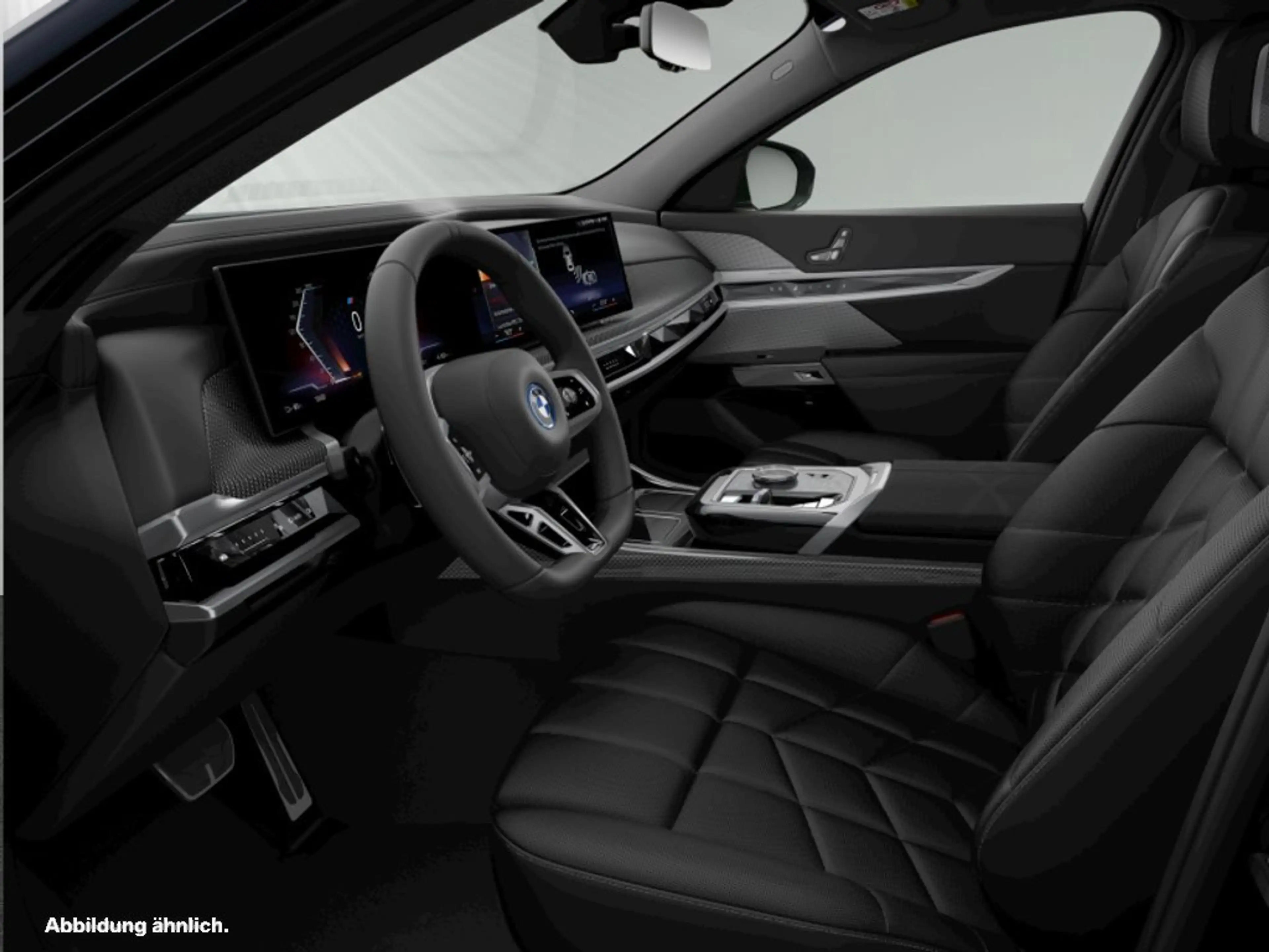 BMW i7 xDrive60 TV-Fond-Entertainment|PanoSkyLounge — photo 3