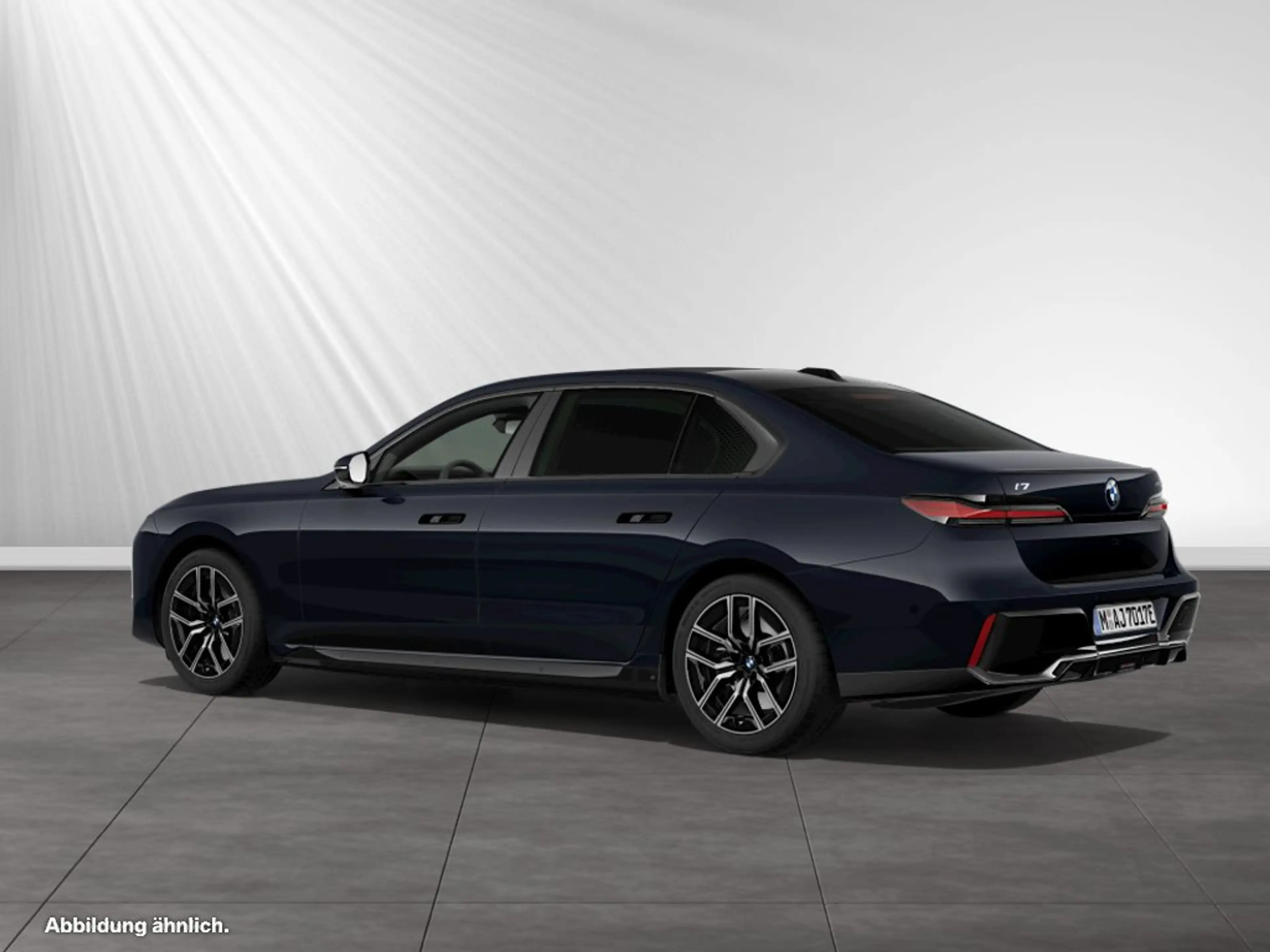 BMW i7 xDrive60 TV-Fond-Entertainment|PanoSkyLounge — photo 8
