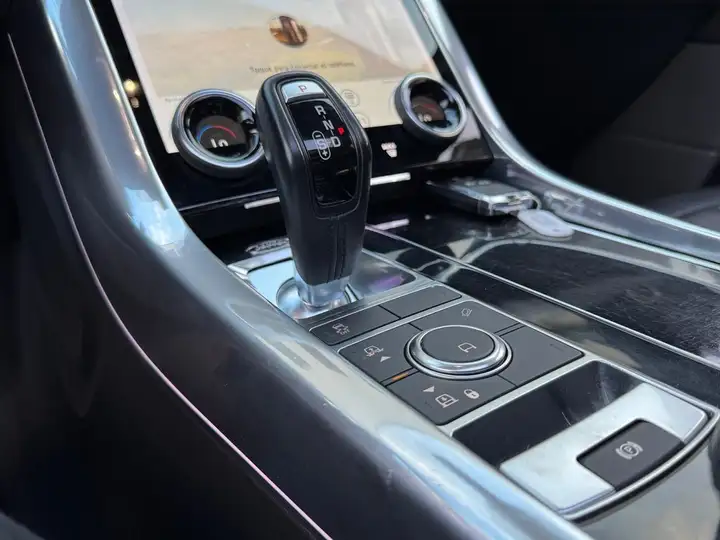 Land Rover Range Rover 2021, foto 36