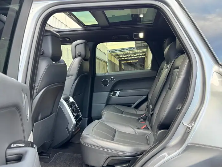 Land Rover Range Rover 2021, foto 23