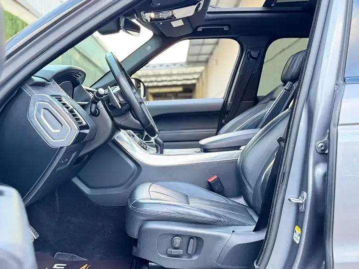 Land Rover Range Rover 2021, foto 50