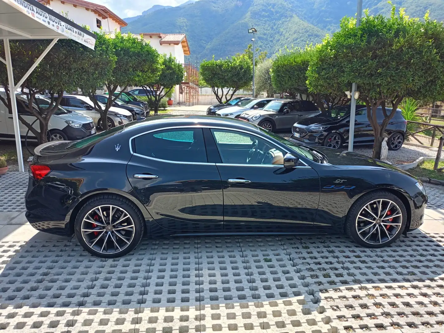 Maserati Ghibli Ghibli 330 CV MHEV GT Zwart - 2