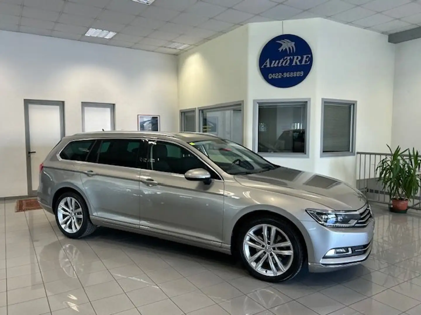 Volkswagen Passat Variant Passat Variant 2.0 tdi High.4motion dsg PROMOZIONE Zilver - 1