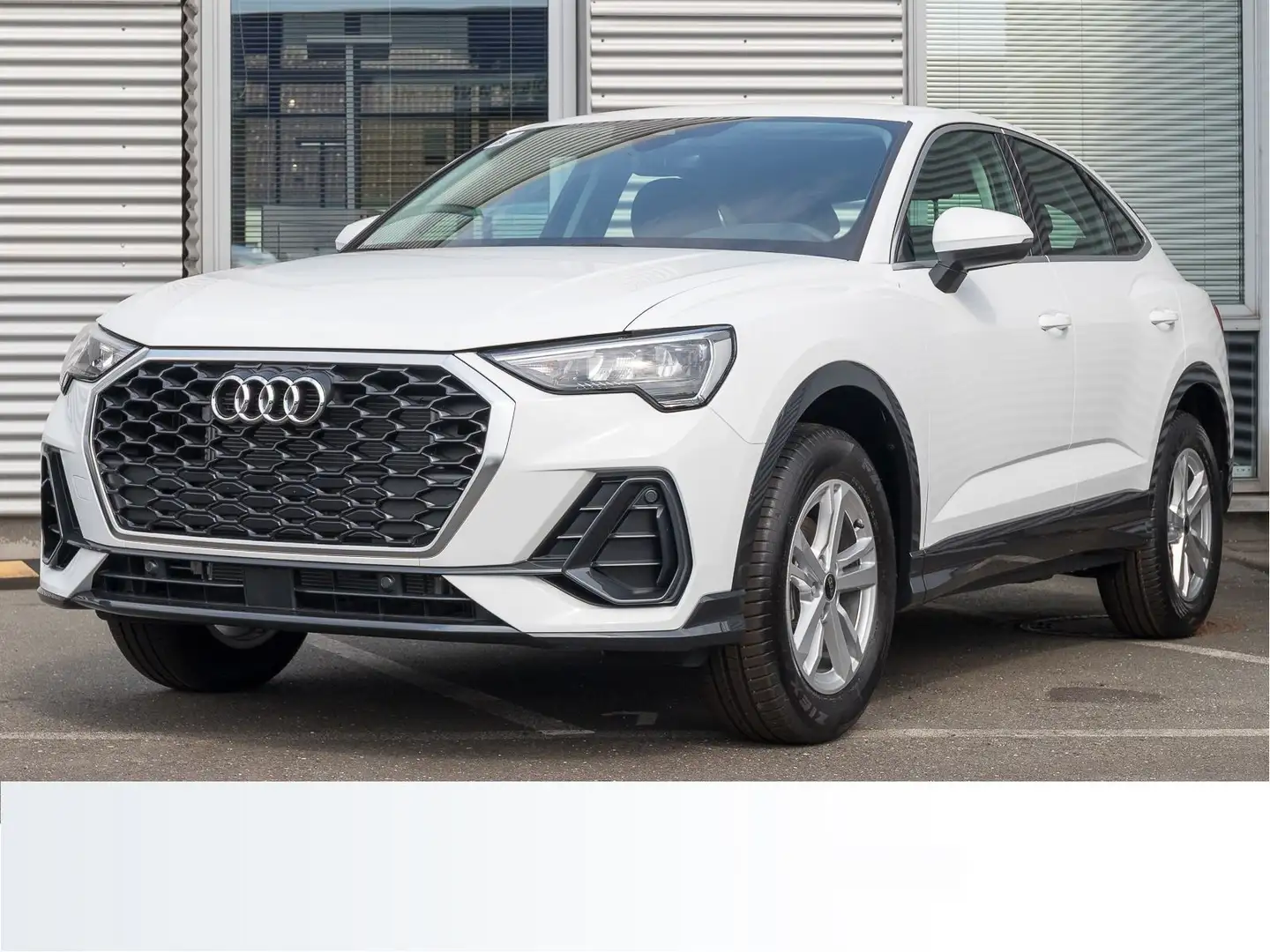 Audi Q3 35 TFSI LM17 KAMERA NAVI Grau - 2