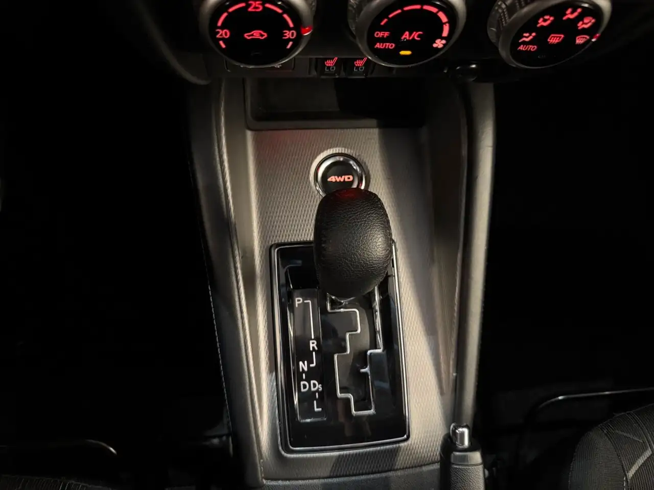 Mitsubishi RVR снимка Mitsubishi RVR