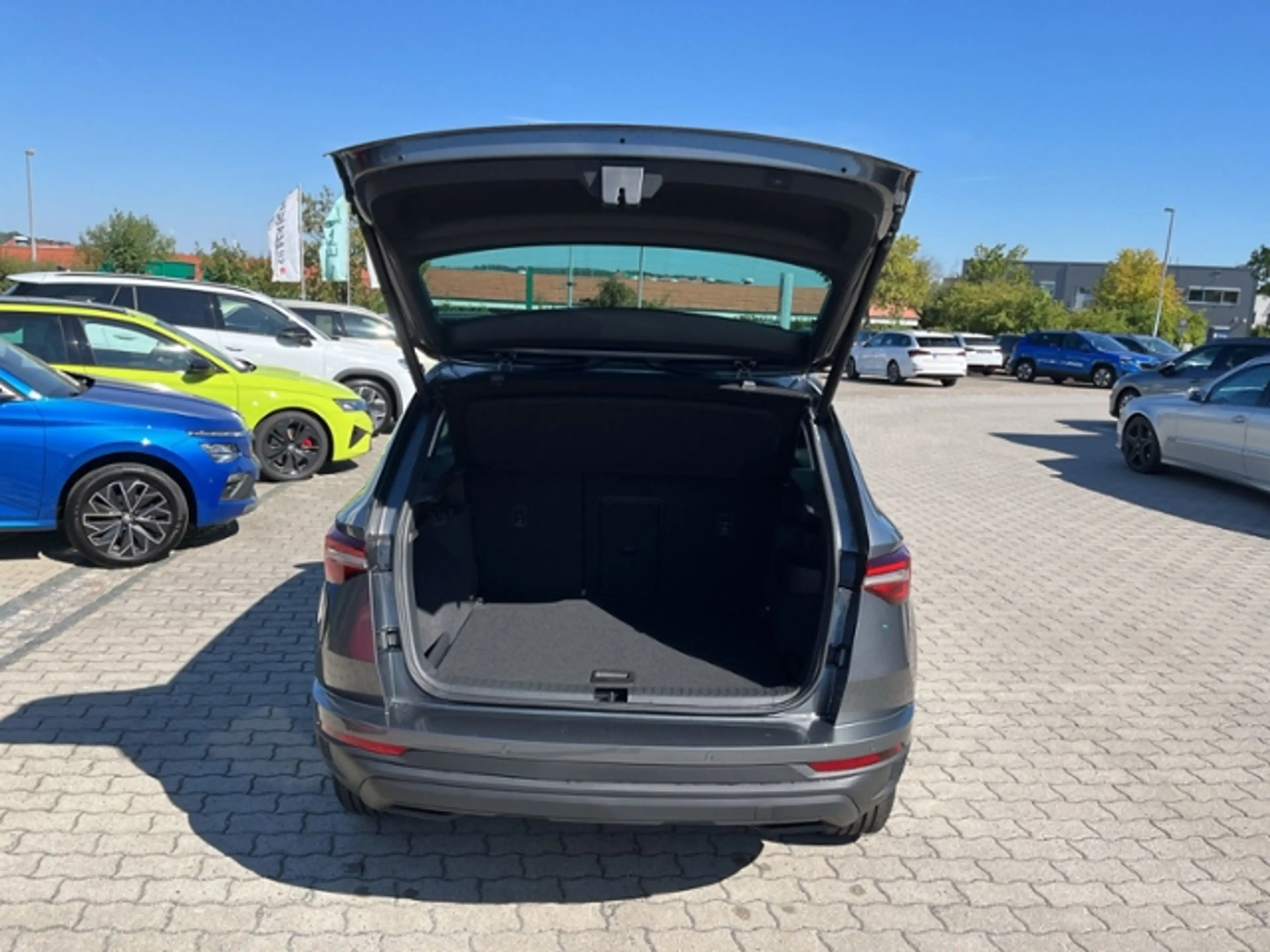 Skoda Karoq 2,0TDI 150PS DSG AHK MATRIX ACC KAMERA — photo 9