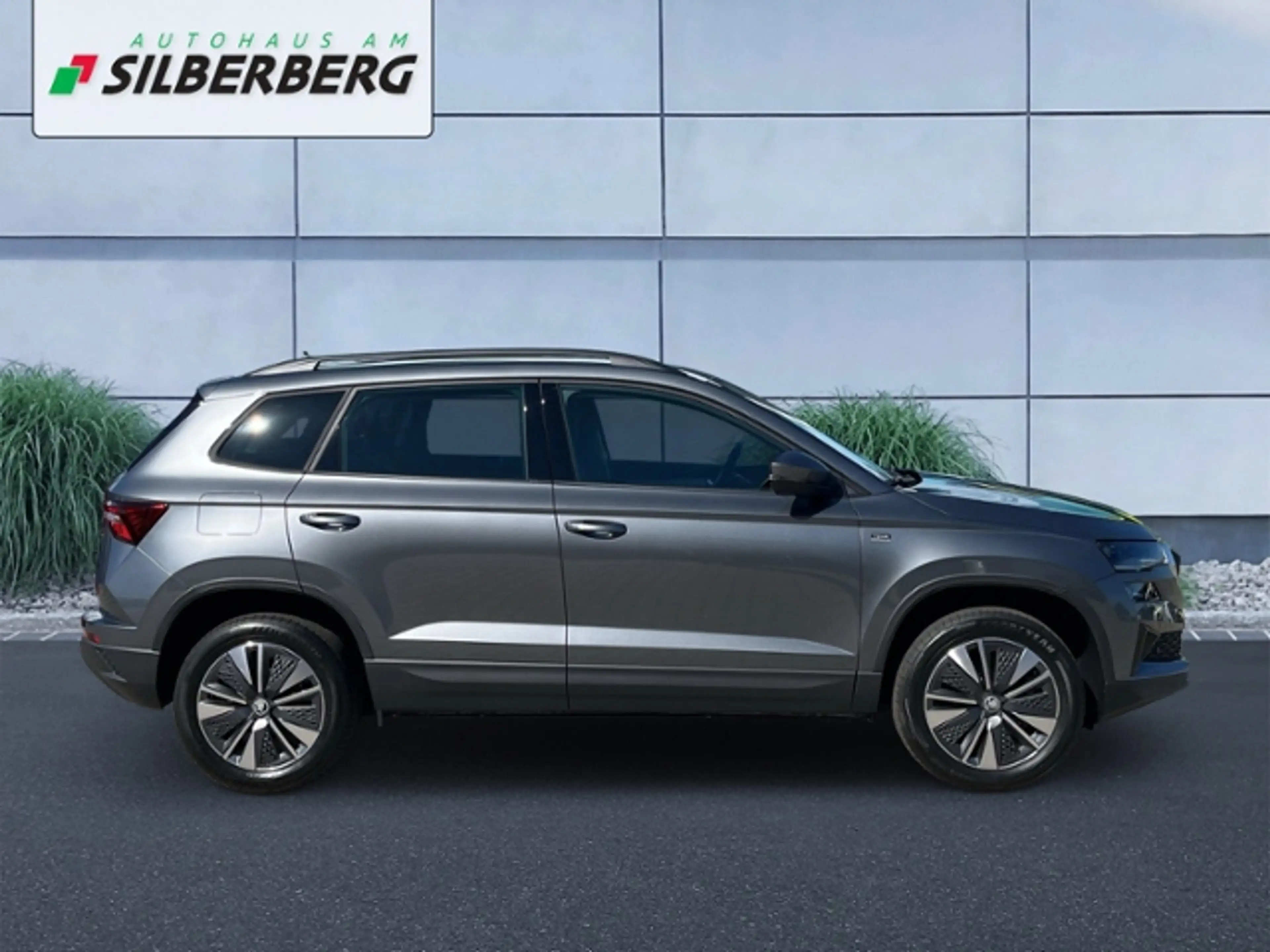 Skoda Karoq 2,0TDI 150PS DSG AHK MATRIX ACC KAMERA — photo 3