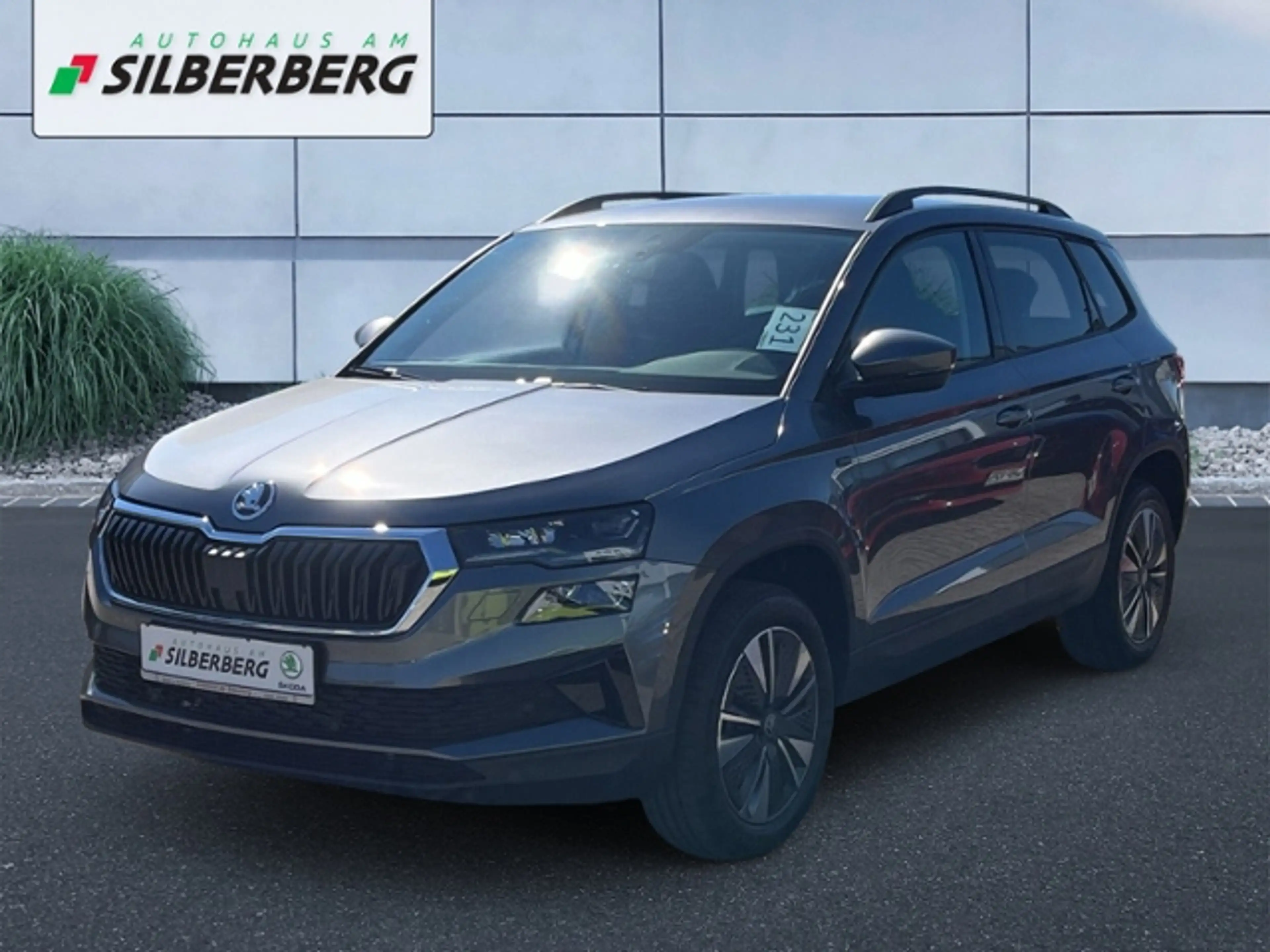 Skoda Karoq 2,0TDI 150PS DSG AHK MATRIX ACC KAMERA — photo 2