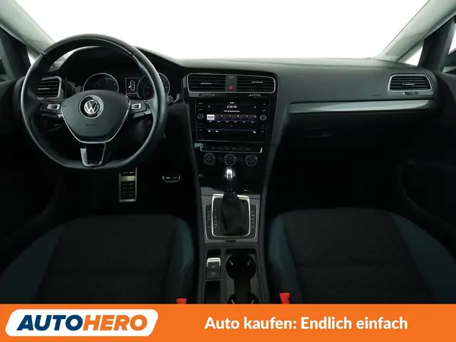 Volkswagen Golf view 12