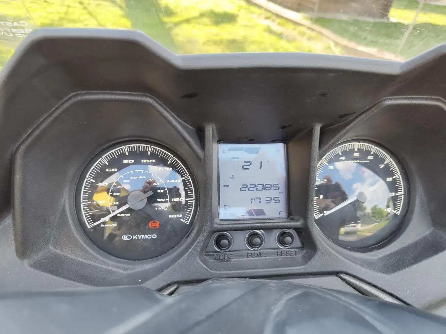 Kymco X-Town 300I Grey - 2