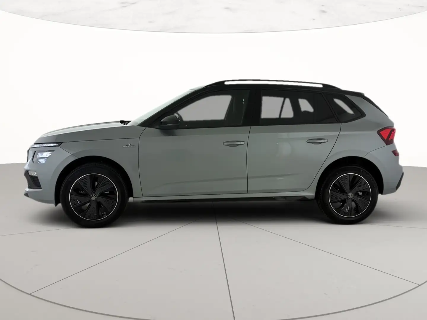 Skoda Kamiq 1.0 tsi monte carlo 115cv dsg Plateado - 2
