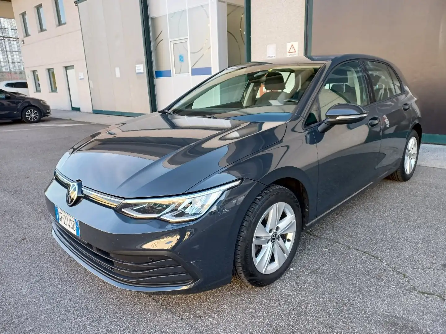 Volkswagen Golf 1.5 TGI DSG Life Grigio - 2