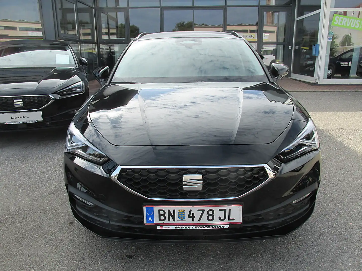 SEAT Leon SP 1,5 eTSI ACT Edition Style DSG Schwarz - 2