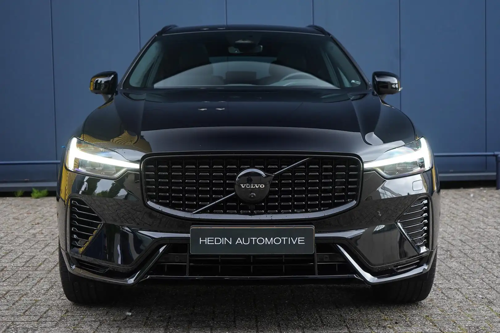 Volvo XC60 2.0 T8 Plug-in hybrid AWD Ultra Black Edition | Tr Negro - 2