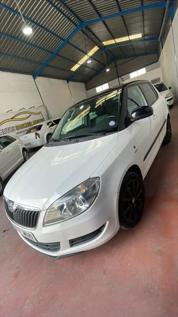 Skoda Fabia 1.2 TSI Elegance 85 Biały - 2