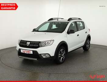 Stepway 0.9 TCe 90 Celebration Navi PDC