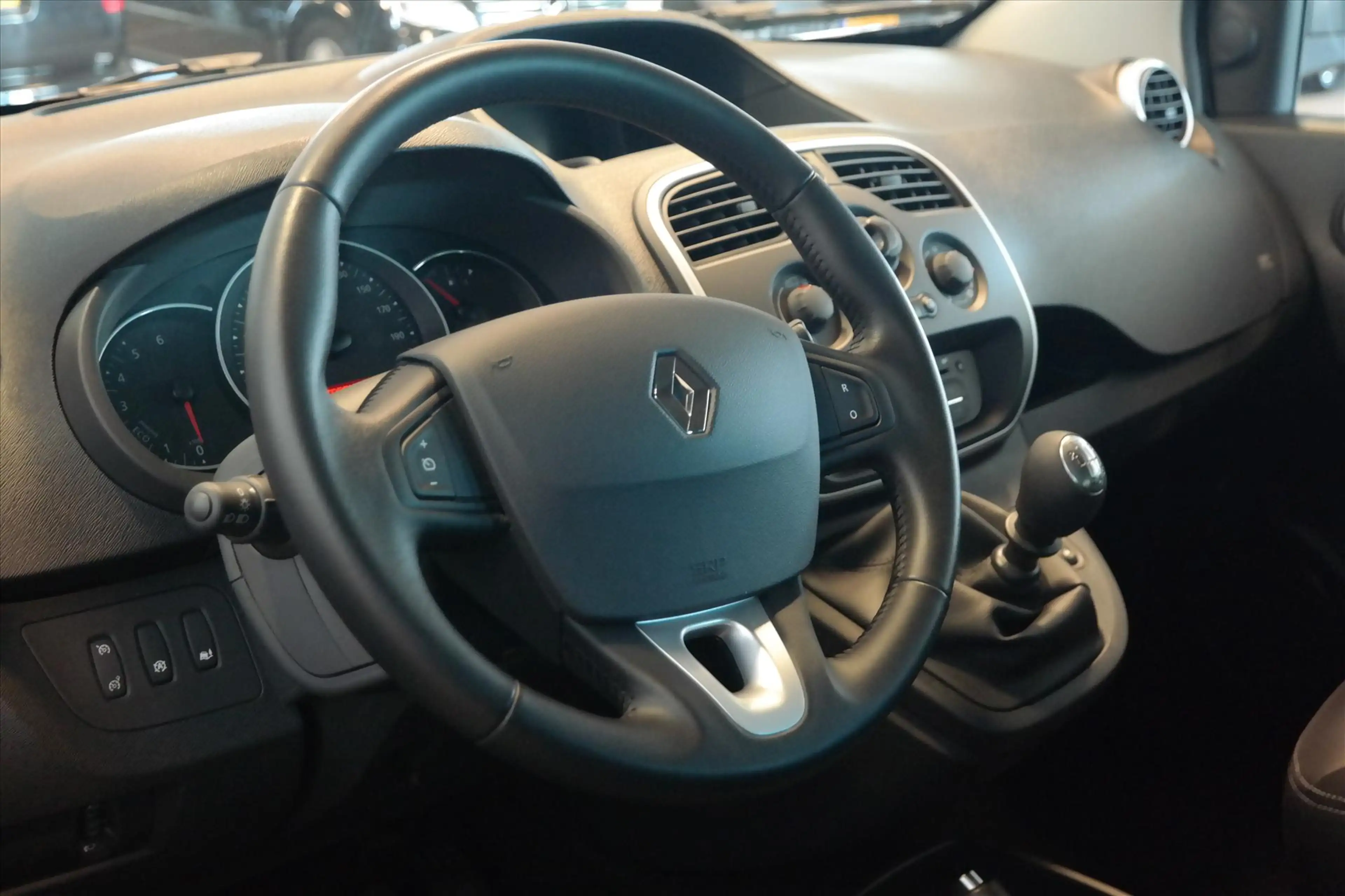 Renault Kangoo Rolstoelauto 3+1 — photo 4