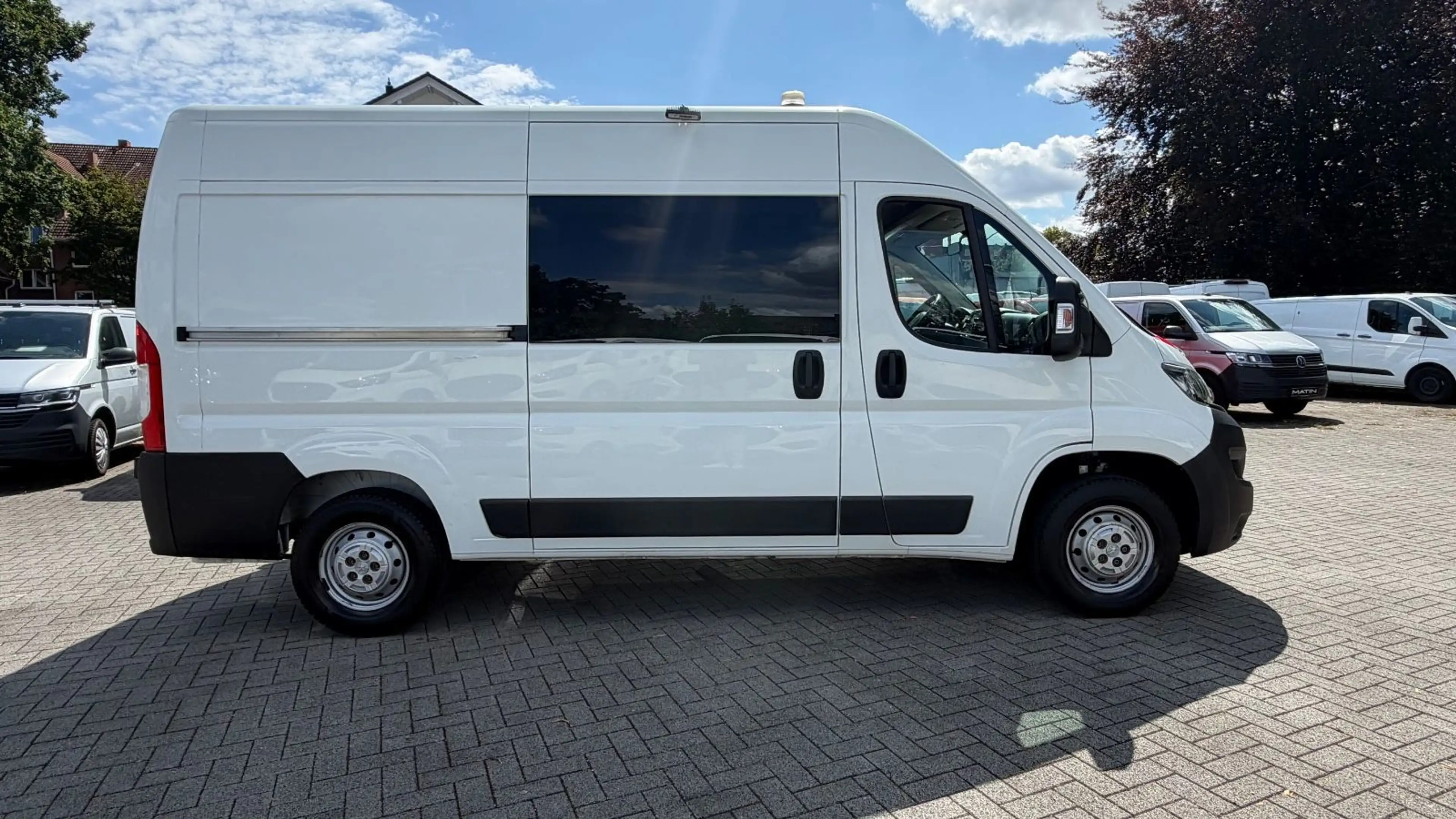 Peugeot Boxer BOXER 333 L2H2 PREMIUM 2.2 BlueHDi STANDHZ/REGAL — photo 4