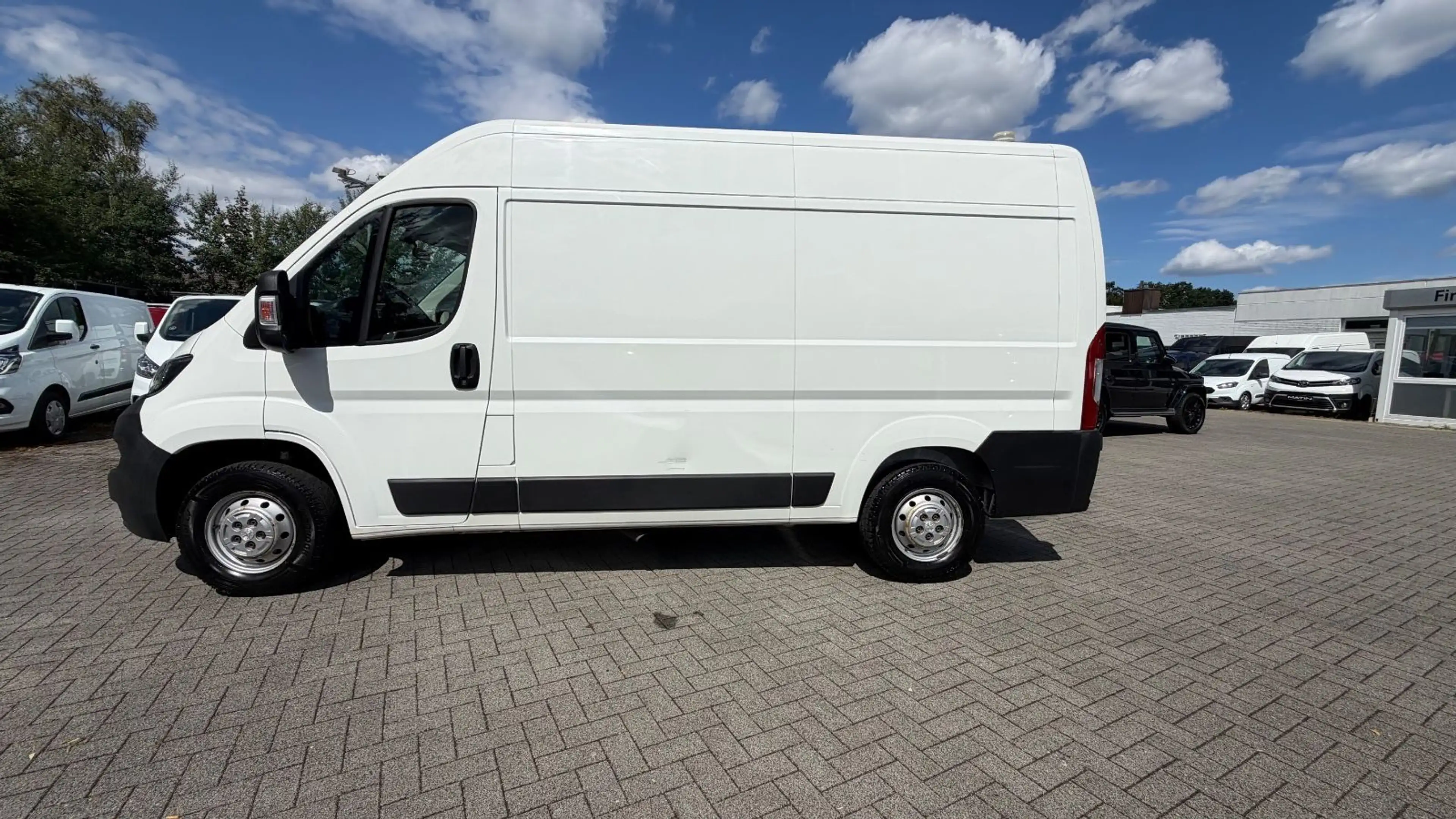 Peugeot Boxer BOXER 333 L2H2 PREMIUM 2.2 BlueHDi STANDHZ/REGAL — photo 8
