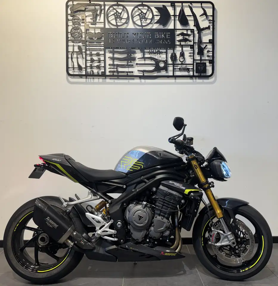 Triumph Speed Triple 1200
