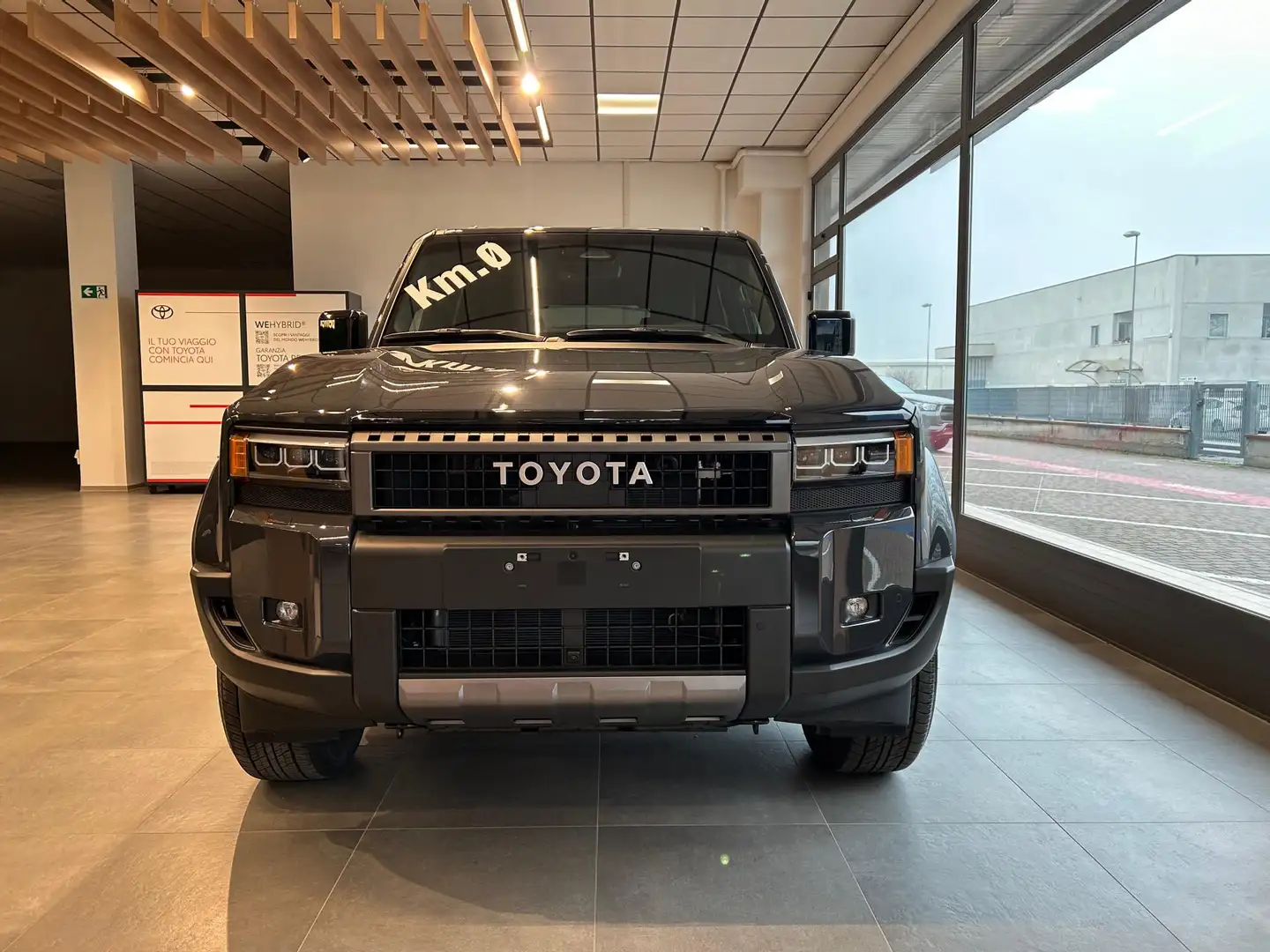 Toyota Land Cruiser Land Cruiser 2.8 d-4d Adventure awd auto 205CV Grigio - 2