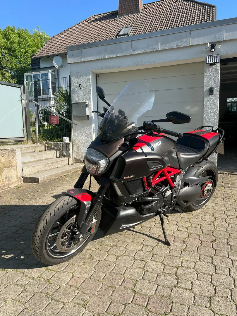 Ducati Diavel Carbon red (2nd Gen) Rojo - 1