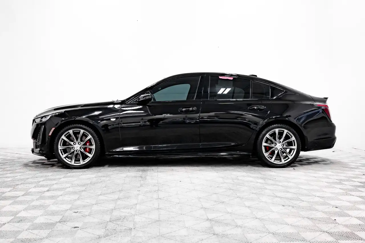 Cadillac CT5 снимка Cadillac CT5