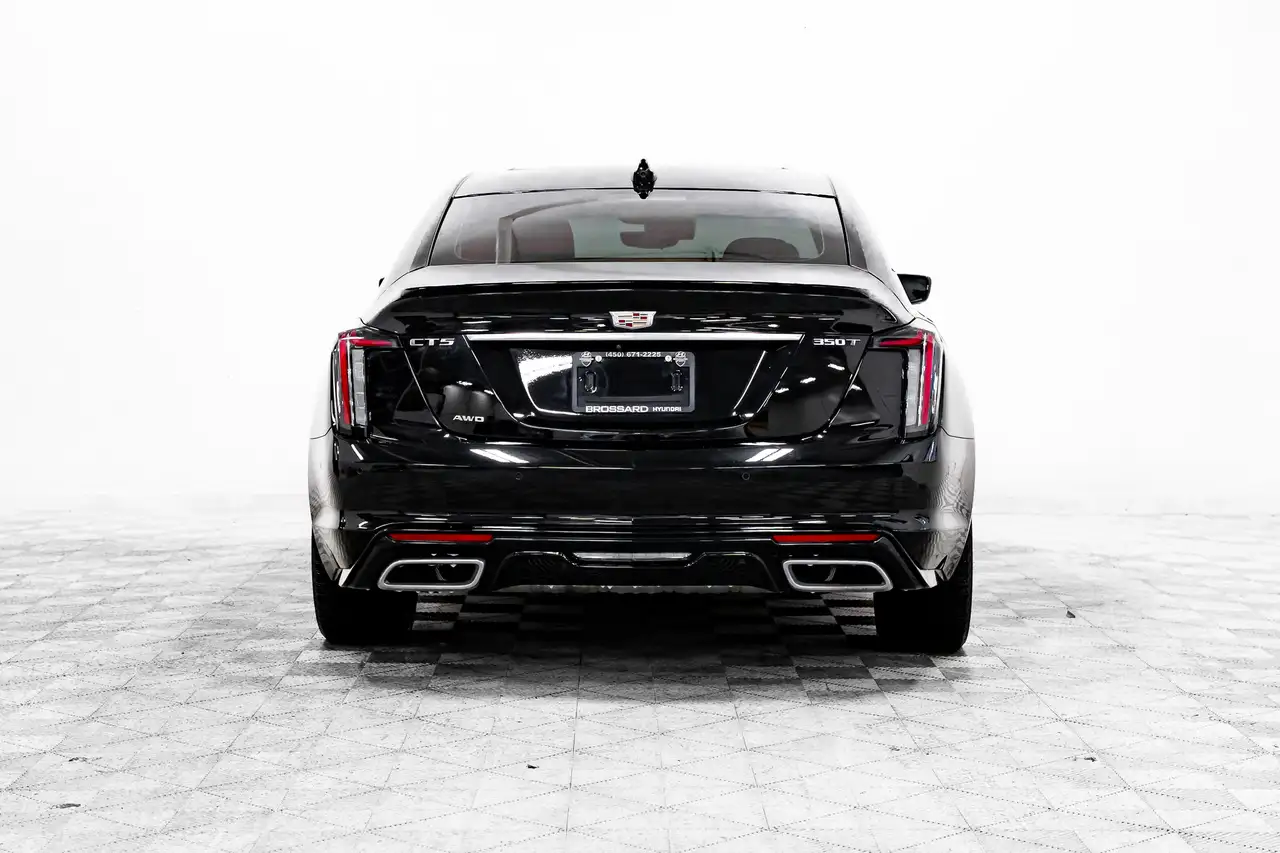 Cadillac CT5 снимка Cadillac CT5