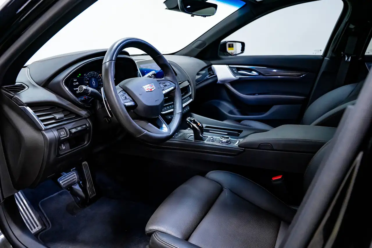 Cadillac CT5 снимка Cadillac CT5